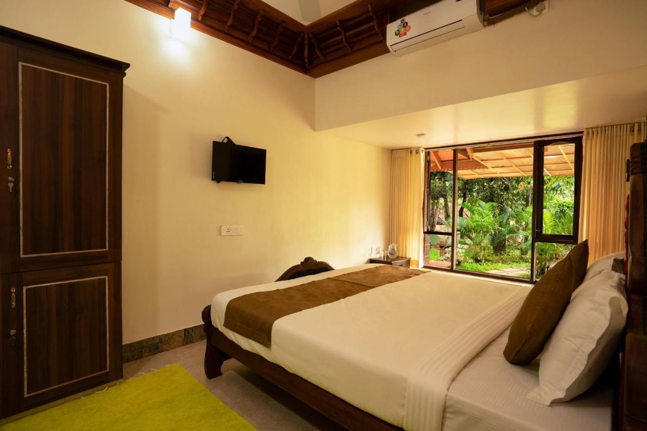 Neelambari Resorts Urakam Ngoại thất bức ảnh