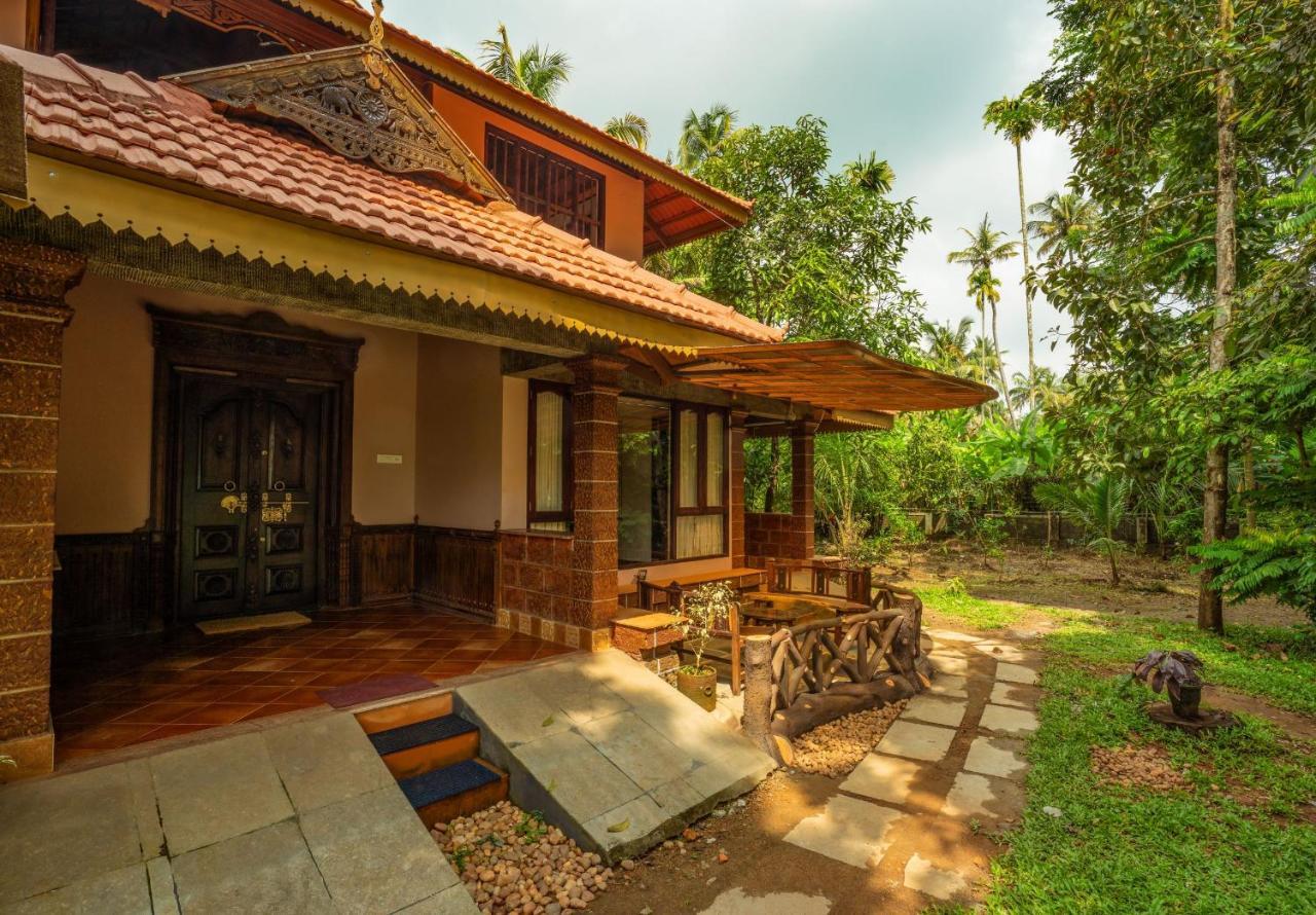 Neelambari Resorts Urakam Ngoại thất bức ảnh